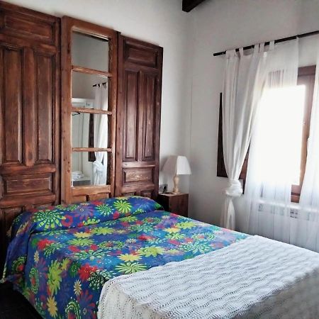 Villa En Huerto De Catalina à Fuentes de Béjar Extérieur photo
